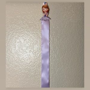 Sofia the first bow holder